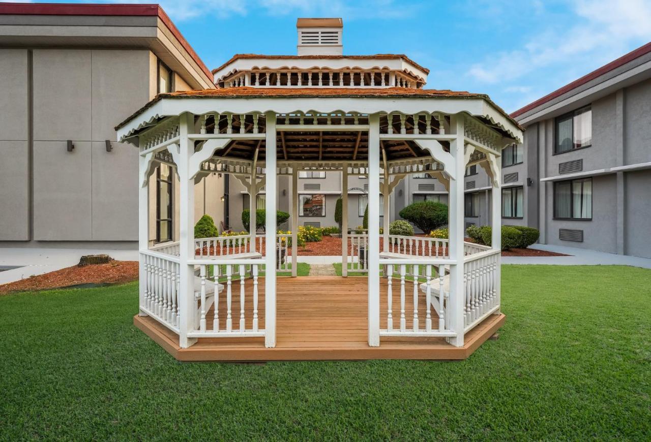 Hometowne By Red Roof 2* Painted Post